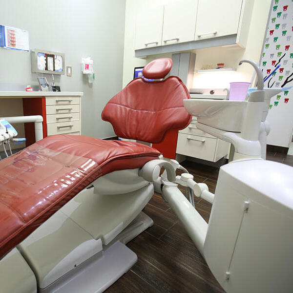 Braydon Dental Care Office Image 12